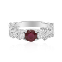 Zilveren ring met een Madagaskar Robijn