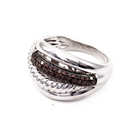 Zilveren ring met rode diamanten
