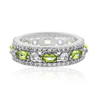 Zilveren ring met peridoots