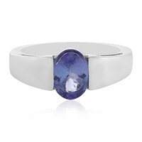 Zilveren ring met een tanzaniet