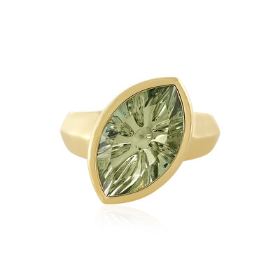 Zilveren ring met een groene amethist