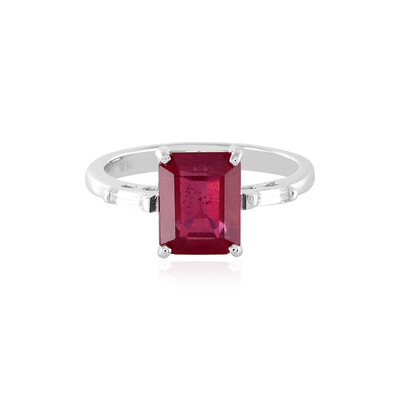Zilveren ring met een Bemainty robijn