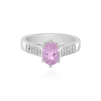Zilveren ring met een kunziet
