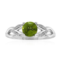 Zilveren ring met een Birmese Peridoot