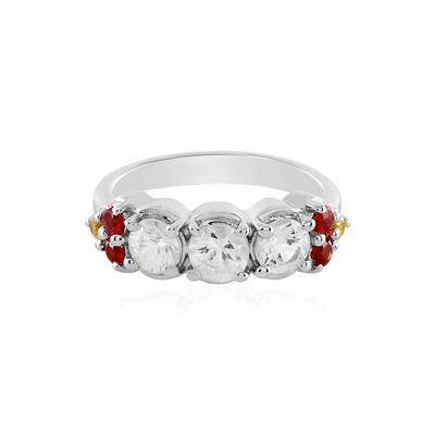 Zilveren ring met zirkonen