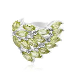 Zilveren ring met peridoots