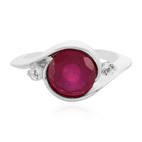 Zilveren ring met een Madagaskar Robijn