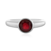 Zilveren ring met een Madagaskar Robijn