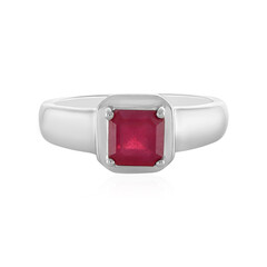 Zilveren ring met een Madagaskar Robijn