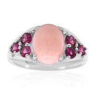 Zilveren ring met een roze opaal