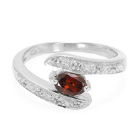 Zilveren ring met een hessoniet granaat