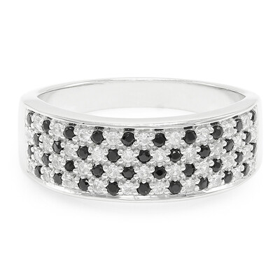Zilveren ring met zwarte spinelstenen
