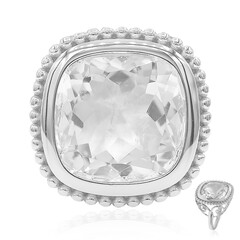 Zilveren ring met een witte kwarts