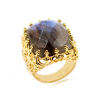 Zilveren ring met een labradoriet (Dallas Prince Designs)