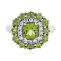 Zilveren ring met een peridoot