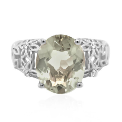 Zilveren ring met een groene amethist
