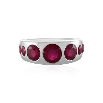 Zilveren ring met een Madagaskar Robijn