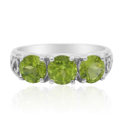 Zilveren ring met peridoots