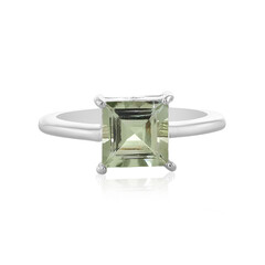 Zilveren ring met een groene amethist