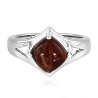 Zilveren ring met een rode tijgeroog