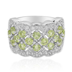 Zilveren ring met peridoots