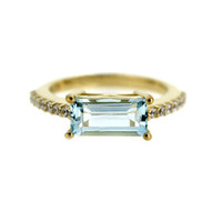 Zilveren ring met een hemel-blauwe topaas