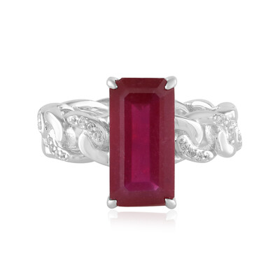 Zilveren ring met een Madagaskar Robijn (de Melo)