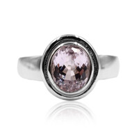 Zilveren ring met een Braziliaanse kunziet