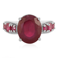 Zilveren ring met een Madagaskar Robijn