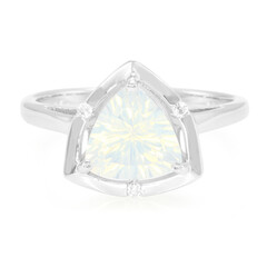 Zilveren ring met een maan blauwe kwarts