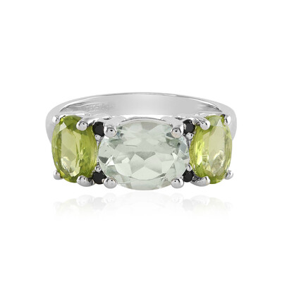 Zilveren ring met een groene amethist