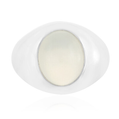 Zilveren ring met een witte maansteen