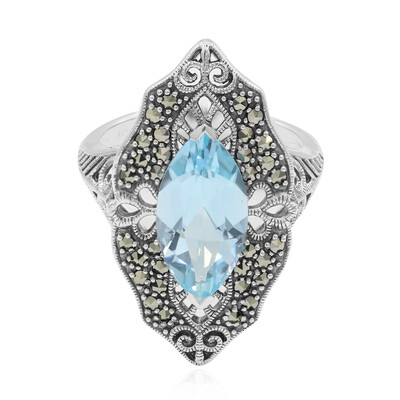 Zilveren ring met een hemel-blauwe topaas