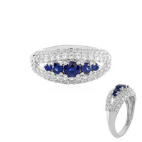 Zilveren ring met een blauwe saffier