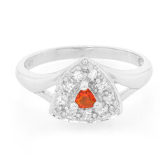 Zilveren ring met een Queretaro Kersen Vuur Opaal