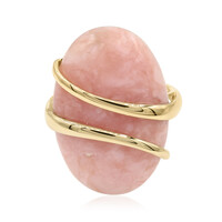 Gouden ring met een roze opaal