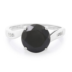 Zilveren ring met een zwarte spinel