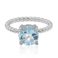 Zilveren ring met een hemel-blauwe topaas