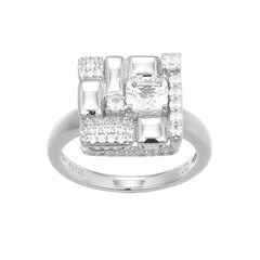 Zilveren ring met een witte topaas (Adela Silber)