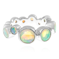 Zilveren ring met een Welo-opaal