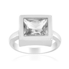 Zilveren ring met een witte topaas