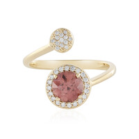 Gouden ring met een roze zirkoon (AMAYANI)