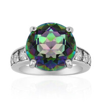 Zilveren ring met een mystieke kwarts