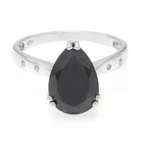 Zilveren ring met een zwarte spinel