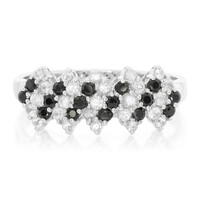 Zilveren ring met zwarte spinelstenen