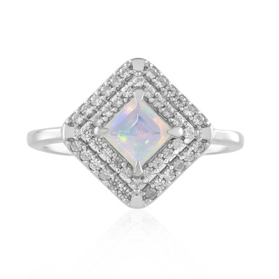 Zilveren ring met een Welo-opaal