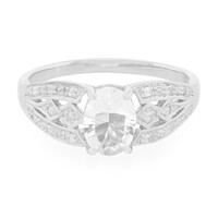 Zilveren ring met een petaliet