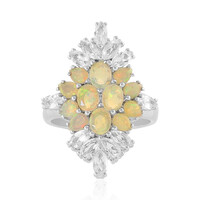 Zilveren ring met Welo-opalen