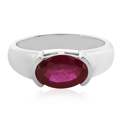 Zilveren ring met een Madagaskar Robijn