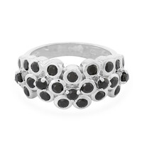 Zilveren ring met zwarte spinelstenen